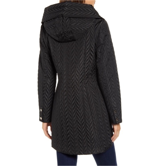Kate Spade Black Quilted Herringbone Hooded Jacket - Picture 2 of 8